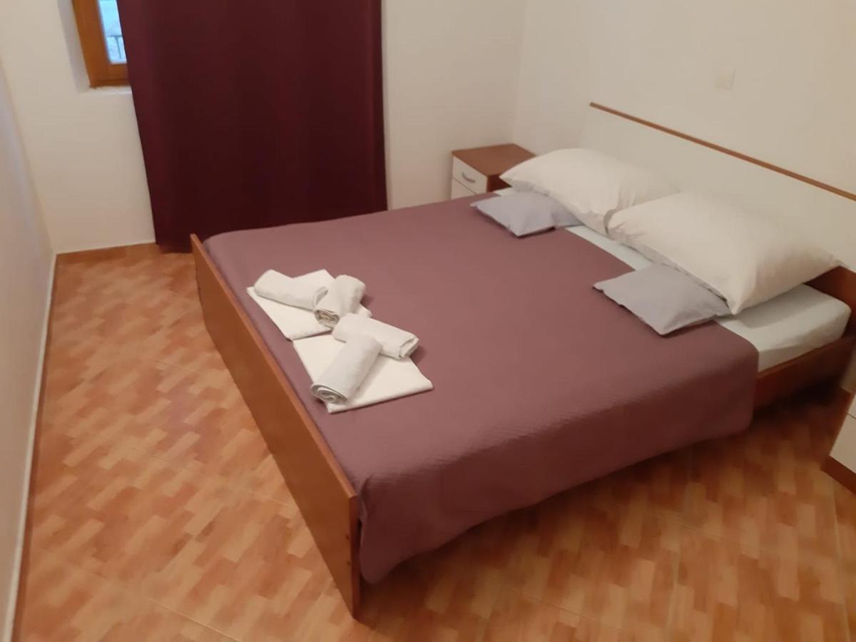Apartments Knezic Игране Экстерьер фото
