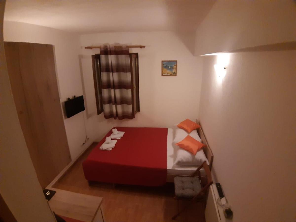 Apartments Knezic Игране Экстерьер фото